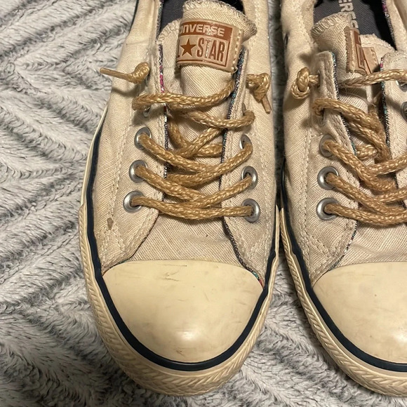 Womens slip on converse size 11/42.5 - Picture 2 of 4